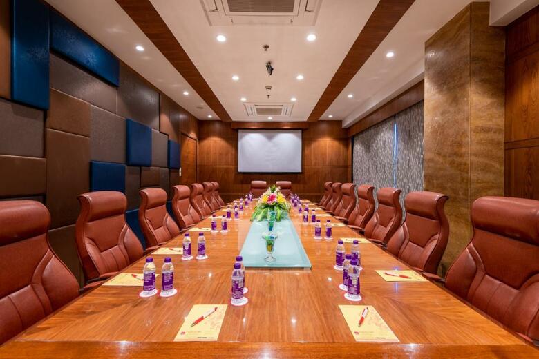 Hotel Express Inn Nashik