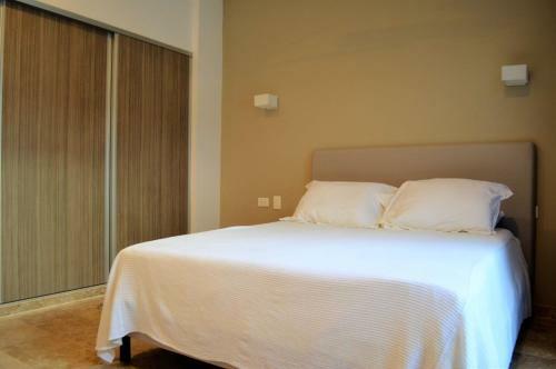 Luxurious And New 2 Bedroom Apartment With Private Jacuzzi