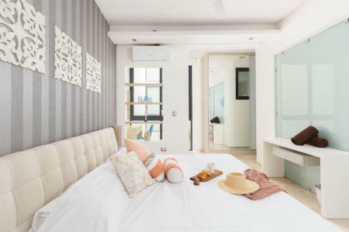 2 Joined Apartments Marvelous Rooftop Pool And Spectacular Ocean View