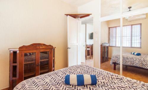 Apartamento Lovely Beachfront Condo In Playa - Steps To 5th Ave!