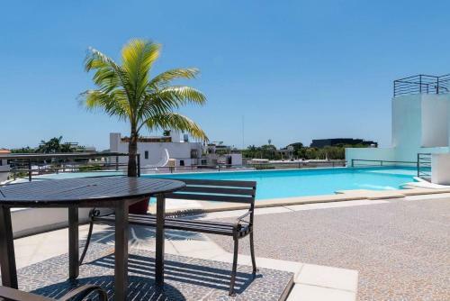 Prime Condo In Playa - Rooftop Pool, Walk To Beach!