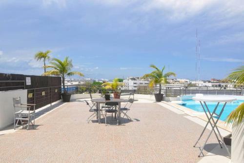 Prime Condo In Playa - Rooftop Pool, Walk To Beach!