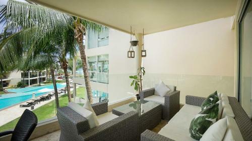 2 Bedroom Ocean View Condo At The Elements By Bric