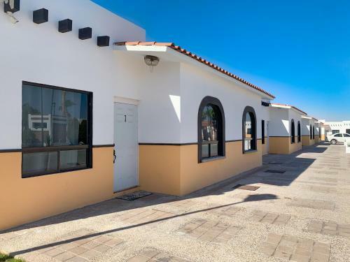 Apartamento Mexican Ambience Townhome With Pool #1