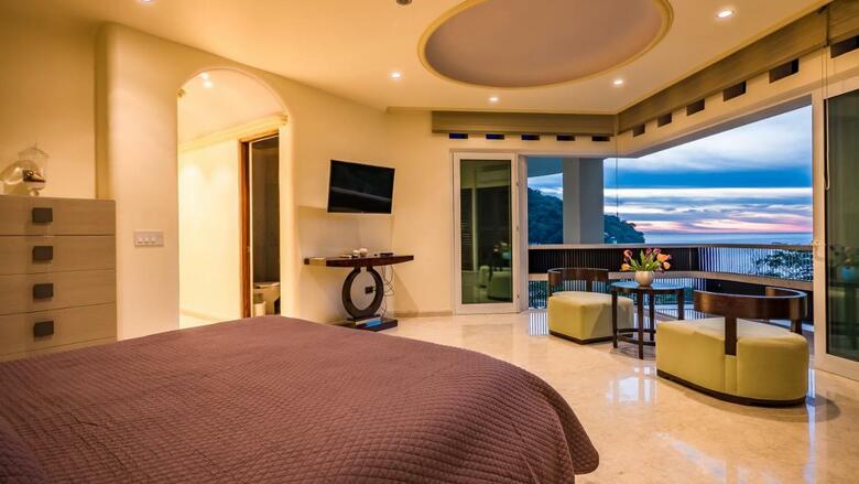 Ocean Frontage Cottage