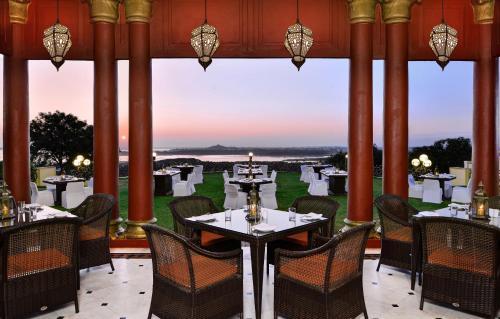 Hotel Welcome Heritage Noor-us-sabah Palace