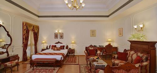 Hotel Welcome Heritage Noor-us-sabah Palace