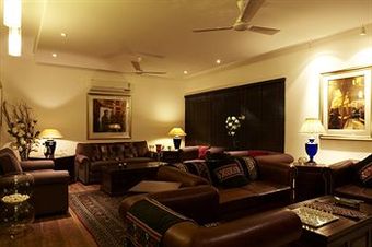 Hotel Aalia On The Ganges