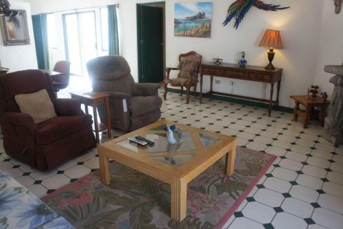 Country Club 4 2 Br By Casago