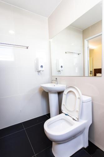 Emart Hotel (riam)
