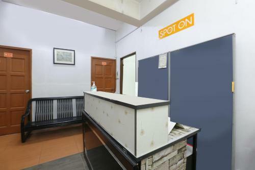 Hotel Spot On 89755 D&d Budget Inn