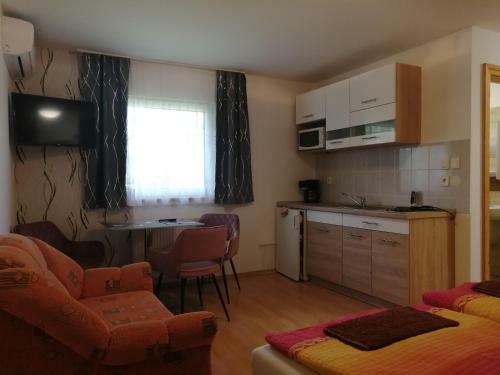 T�nde Apartman