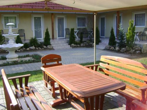T�nde Apartman