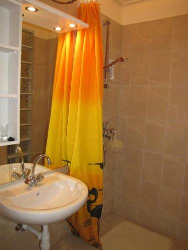 O�zis Apartmanh�z