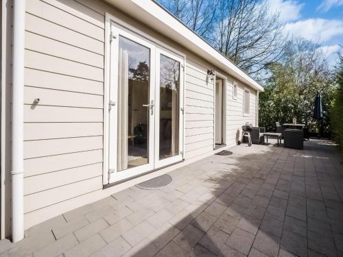 Modern Holiday Home In Reutum With Terrace