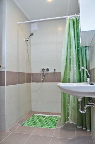 Albergue M�dia Panzi� �s Apartmanh�z