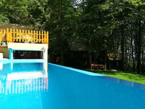 Lodge Dar�zshegyi Apartmanh�z