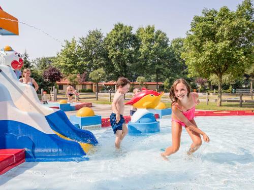 Holiday Home Europarcs Resort Limburg-20