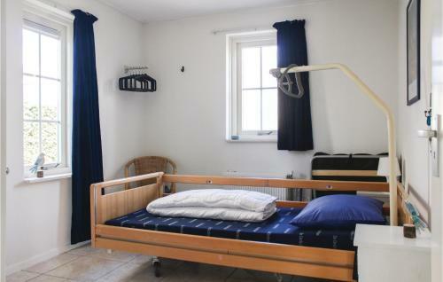 Four-bedroom Holiday Home In Wemeldinge