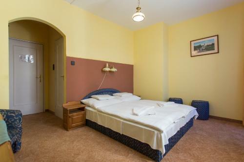 R�v�sz Hotel, Restaurant And Rosa Spa