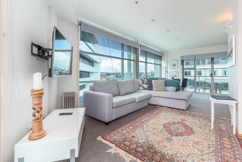 Apartamento Stunning Waterfront Location With Huge Balcony!