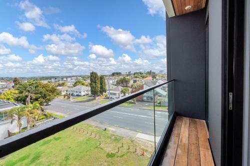 Apartamento Takapuna Contemporary 2br W/ Carpark