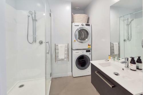 Apartamento Takapuna Contemporary 2br W/ Carpark