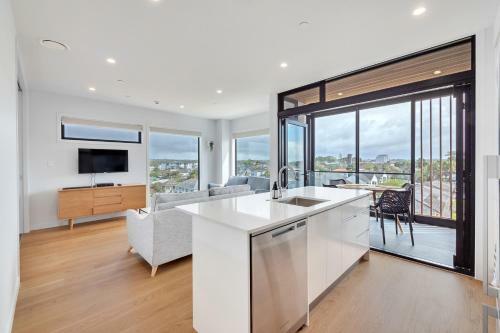 Apartamento Takapuna Contemporary 2br W/ Carpark