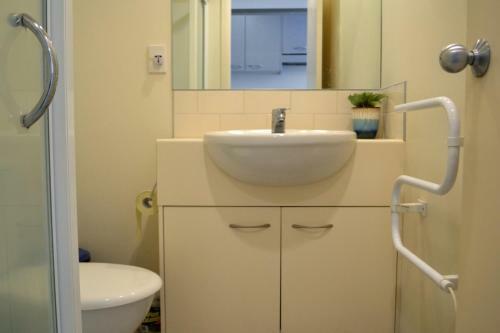 Apartamento Cozy City Apt Central Location Parks More!