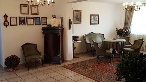 Hostal Ingrid Panzi�