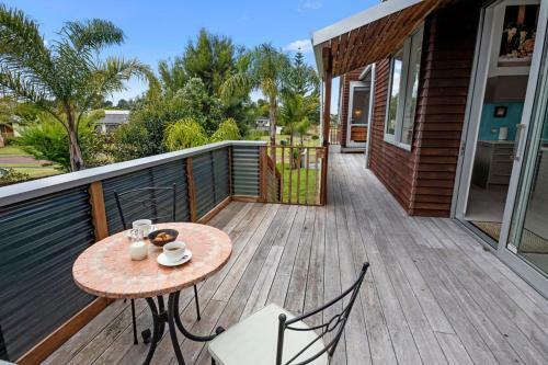 Coastal Chateau - Pauanui Holiday Home
