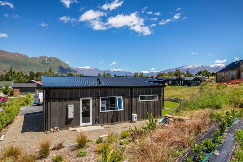 Kirimoko Retreat - Wanaka Holiday Home