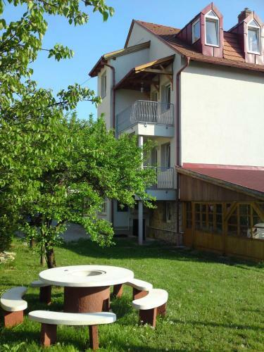 Tip-top Apartmenthouse