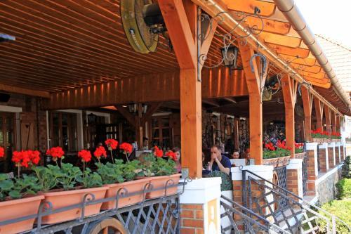 Motel Ber�nyi Fogad�