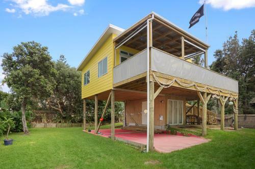 Bach 22 - Waihi Beach Holiday Home