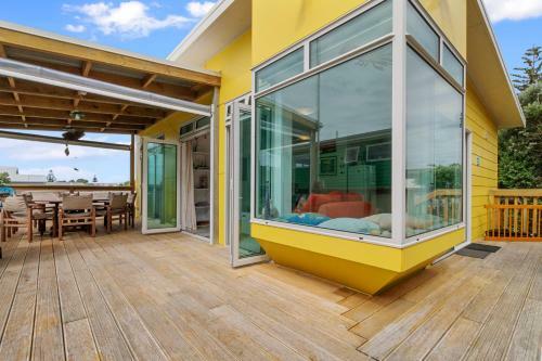 Bach 22 - Waihi Beach Holiday Home