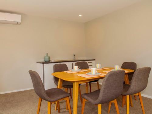 Tattletails Rest - Whitianga Holiday House