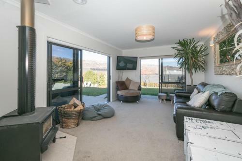 Slice Of Pisa - Cromwell Holiday Home