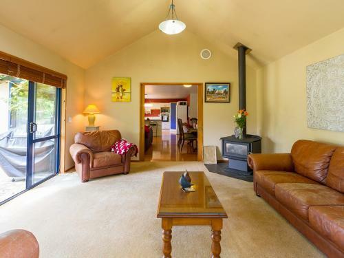 Aurum Retreat - Cromwell Holiday Home