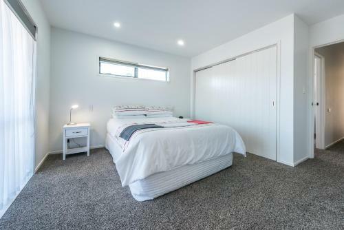 Magical On Matai - Oneroa Holiday Home