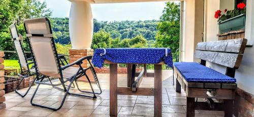 Bed & Breakfast P�los Resort