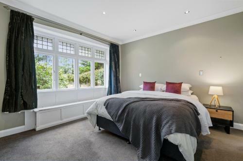 Brooklands Cottage - Martinborough Holiday Home
