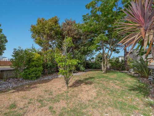 The Kiwi Bach - Matarangi Holiday Home