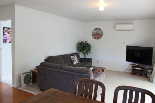 Oyster's Pearl - Cooks Beach Holiday Home