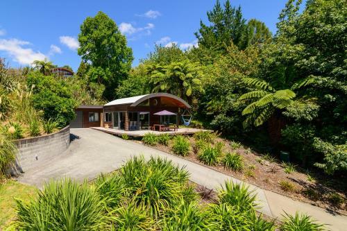 Flaxwater Bach - Lake Tarawera Holiday Home