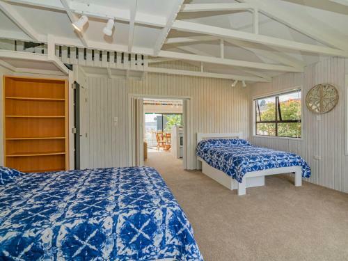 Captains Bach @ Cooks - Upstairs Holiday Unit