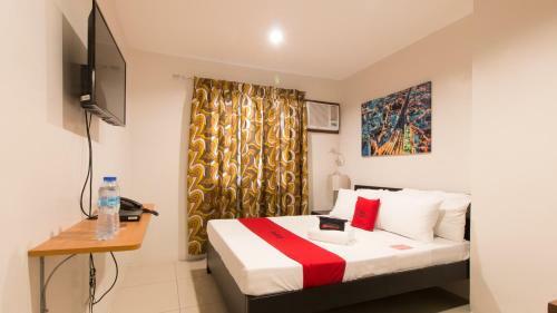 Hotel Reddoorz Plus @ Diola Villamonte Bacolod