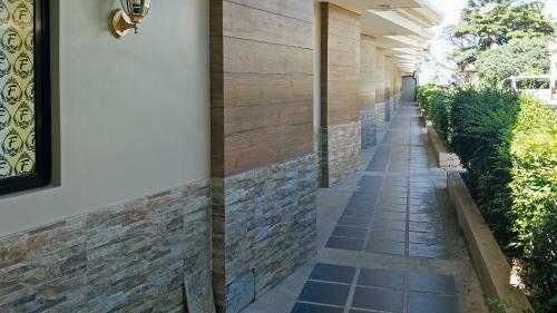 Hotel Reddoorz Premium @ Wireless Mandaue Cebu