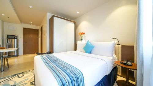 Hotel Tambuli Seaside Resort And Spa