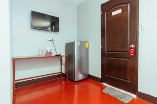 Hotel Reddoorz Plus @ Rizal Avenue Palawan